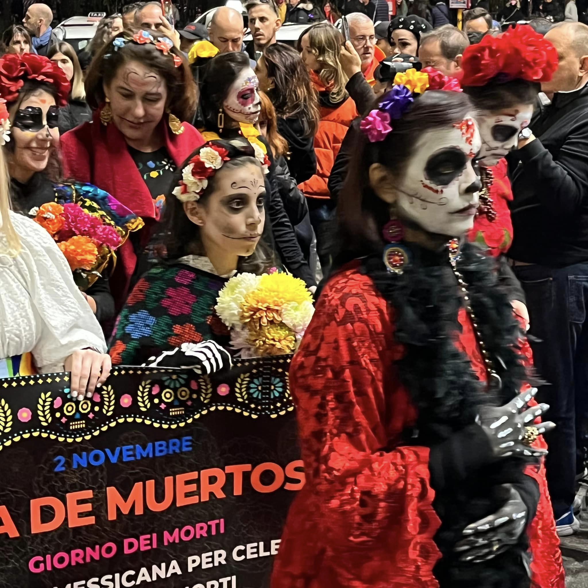 Día de Muertos: a Milano la sfilata messicana per il giorno dei morti